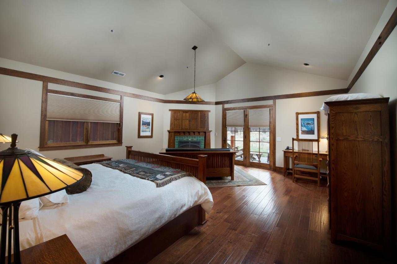 Fivepine Lodge Sisters Buitenkant foto