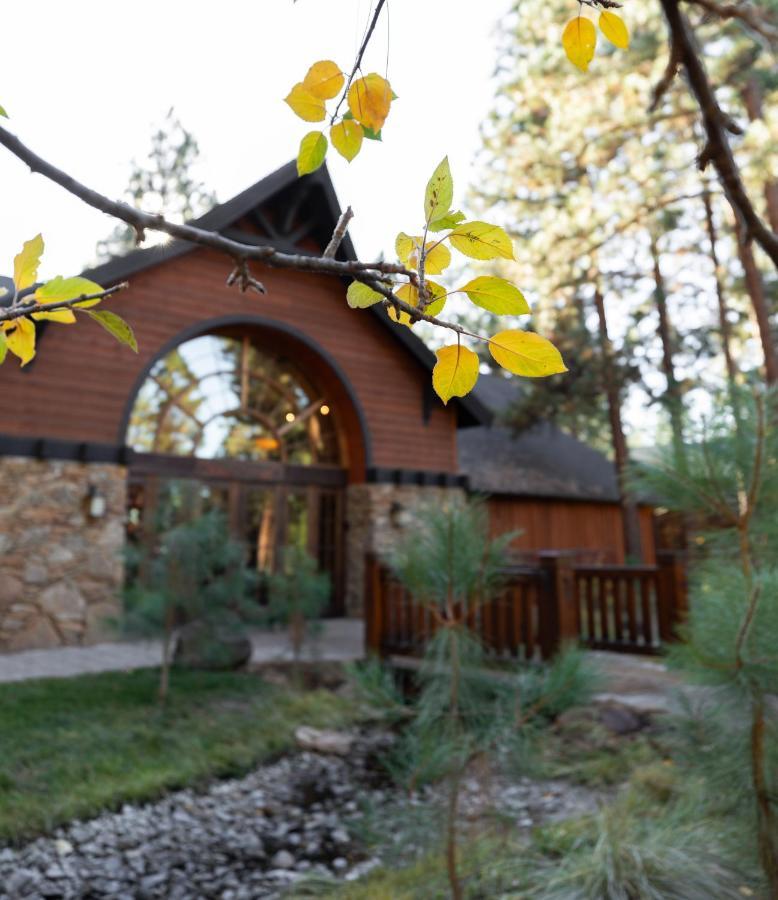 Fivepine Lodge Sisters Buitenkant foto